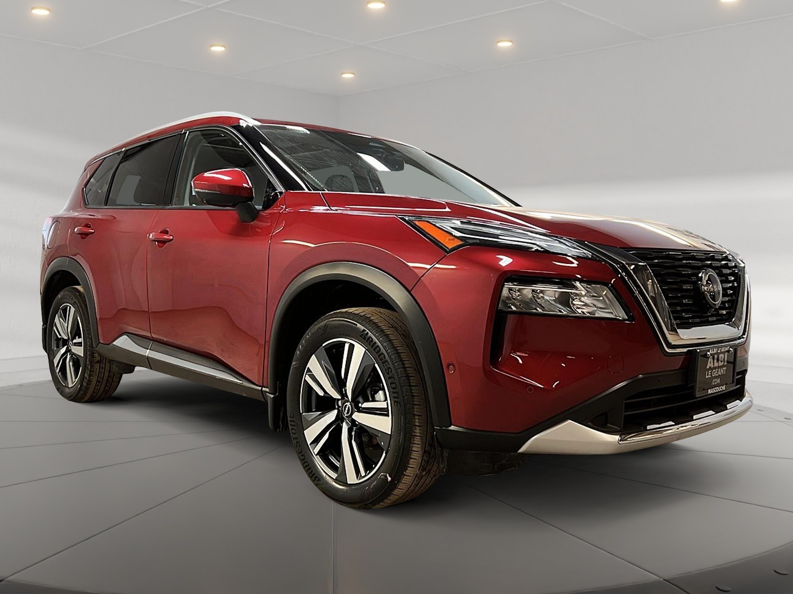 Nissan Rogue PLATINUM CUIR TOIT PANO NAV 4RM 2023 — photo 3