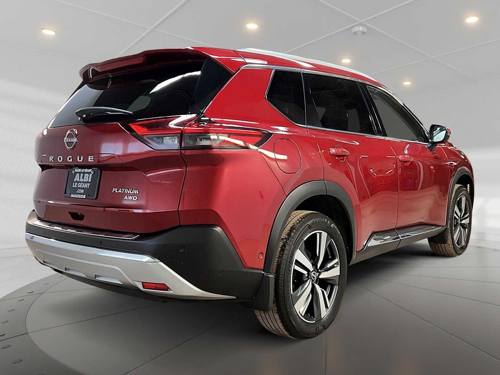 Nissan Rogue PLATINUM CUIR TOIT PANO NAV 4RM 2023 — photo 4