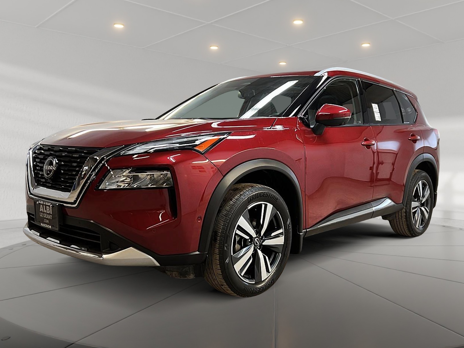 Nissan Rogue PLATINUM CUIR TOIT PANO NAV 4RM 2023