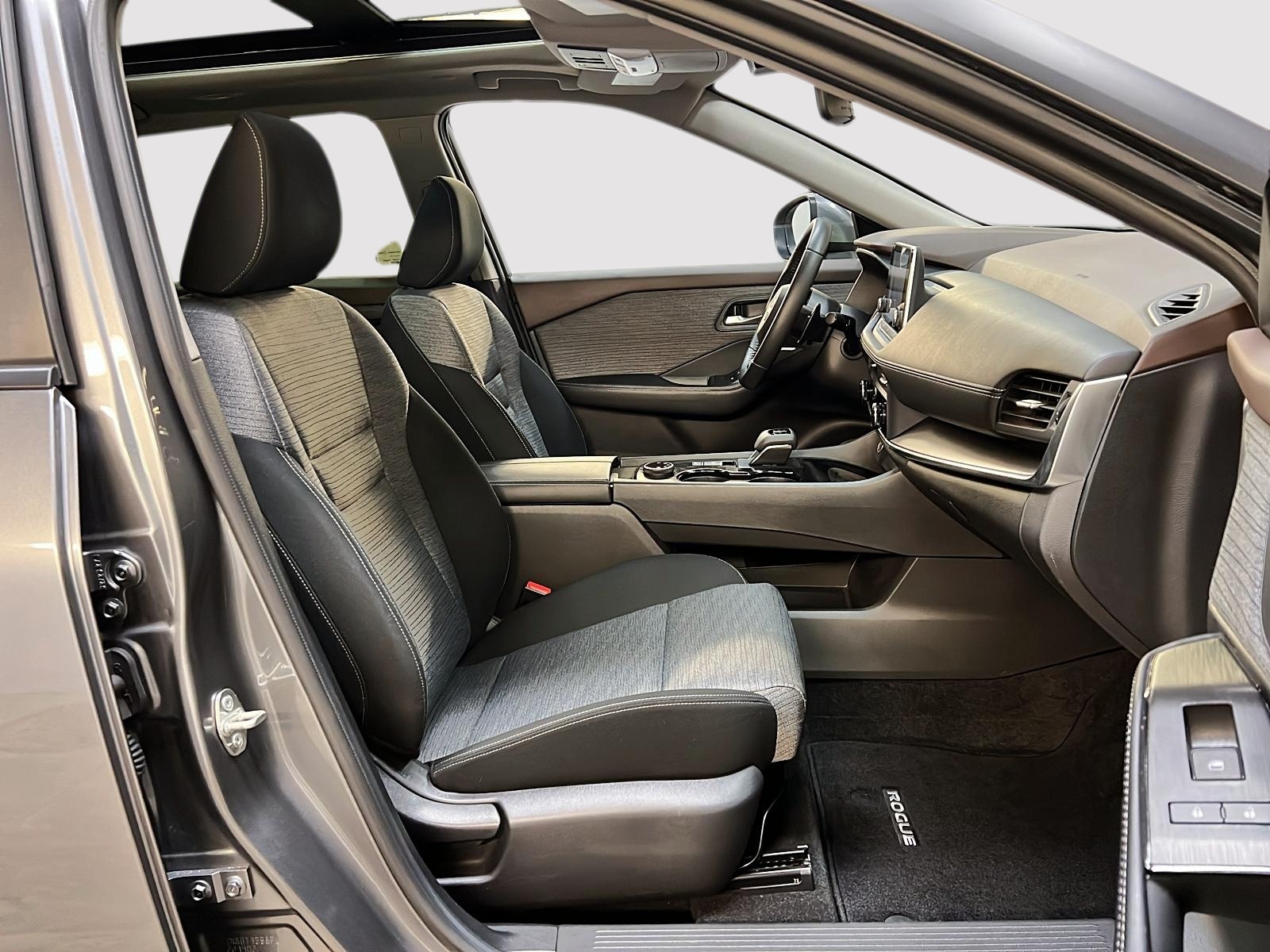 Nissan Rogue SV TOIT PANO 4RM 2023 — photo 8