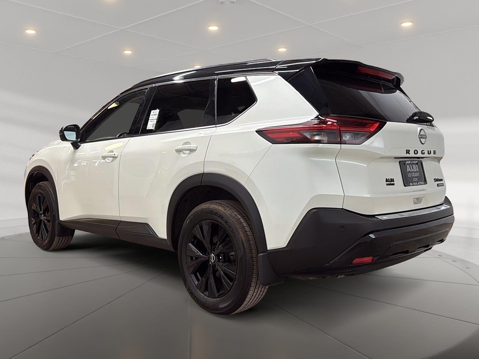 Nissan Rogue SV MIDNIGHT CUIR TOIT PANO 4RM 2023 — photo 6