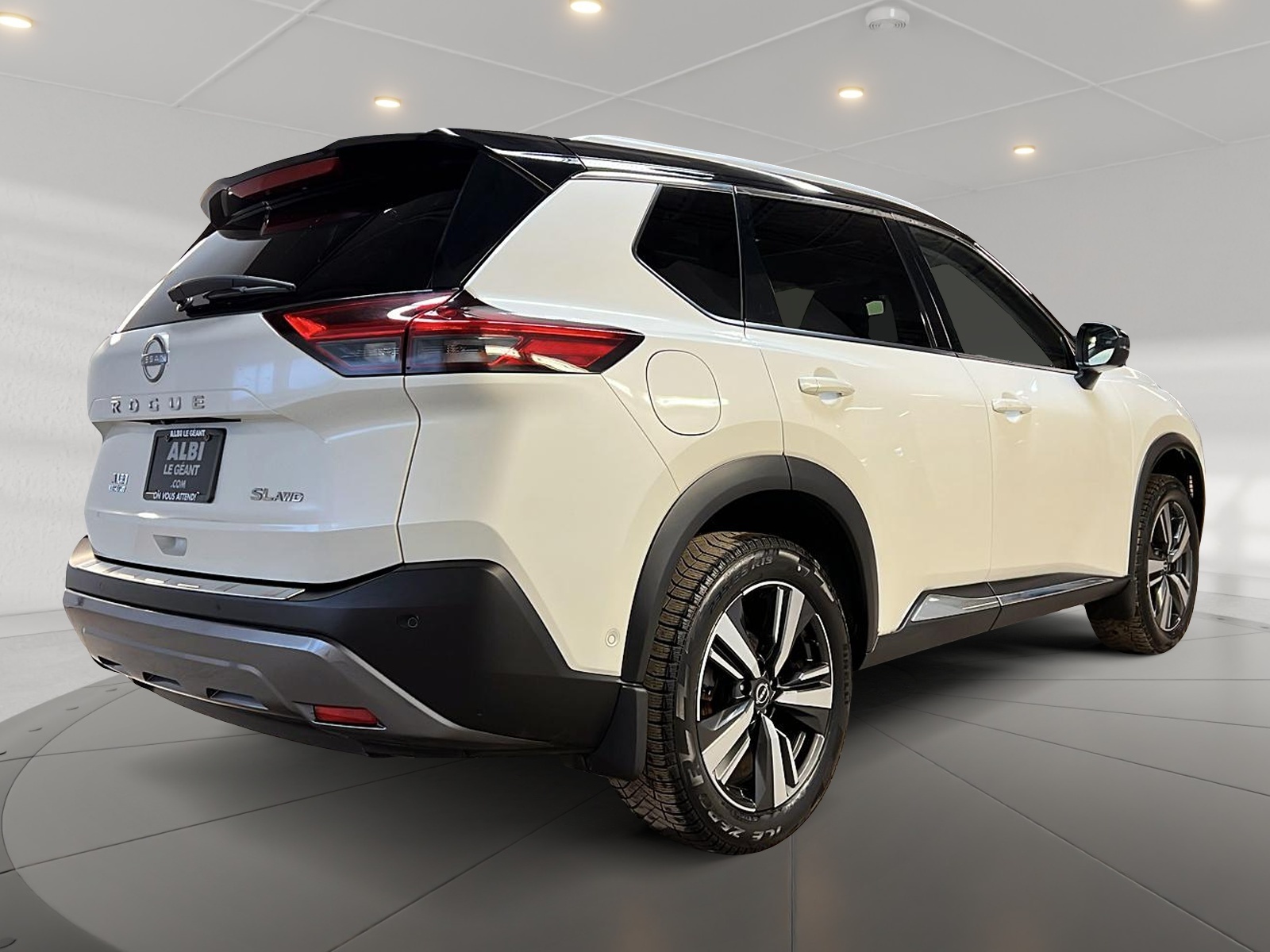 Nissan Rogue SL CUIR TOIT PANO NAV 4RM 2023 — photo 4