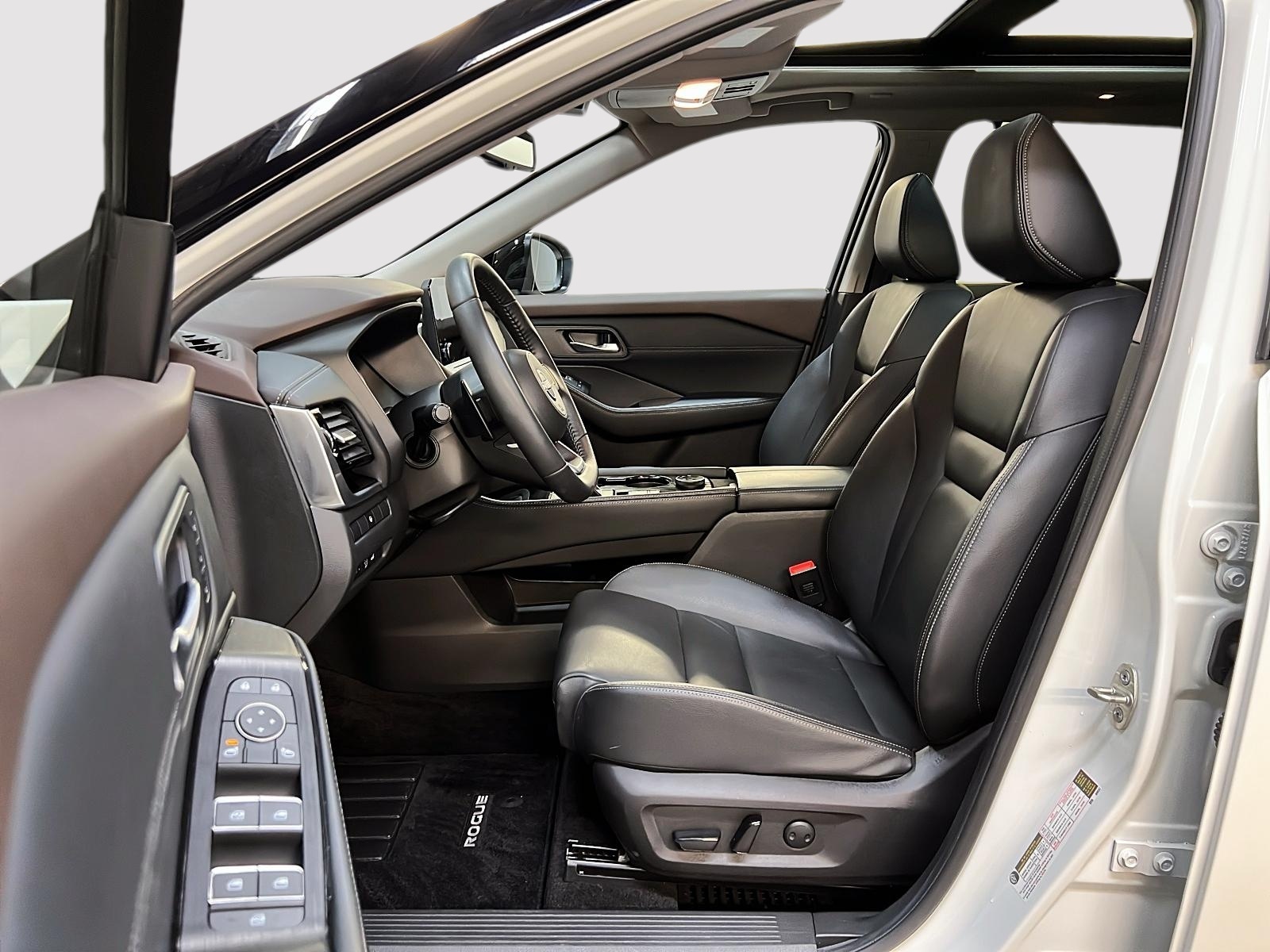 Nissan Rogue SL CUIR TOIT PANO NAV 4RM 2023 — photo 7