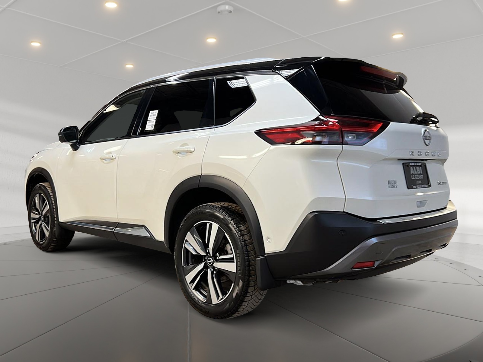 Nissan Rogue SL CUIR TOIT PANO NAV 4RM 2023 — photo 6