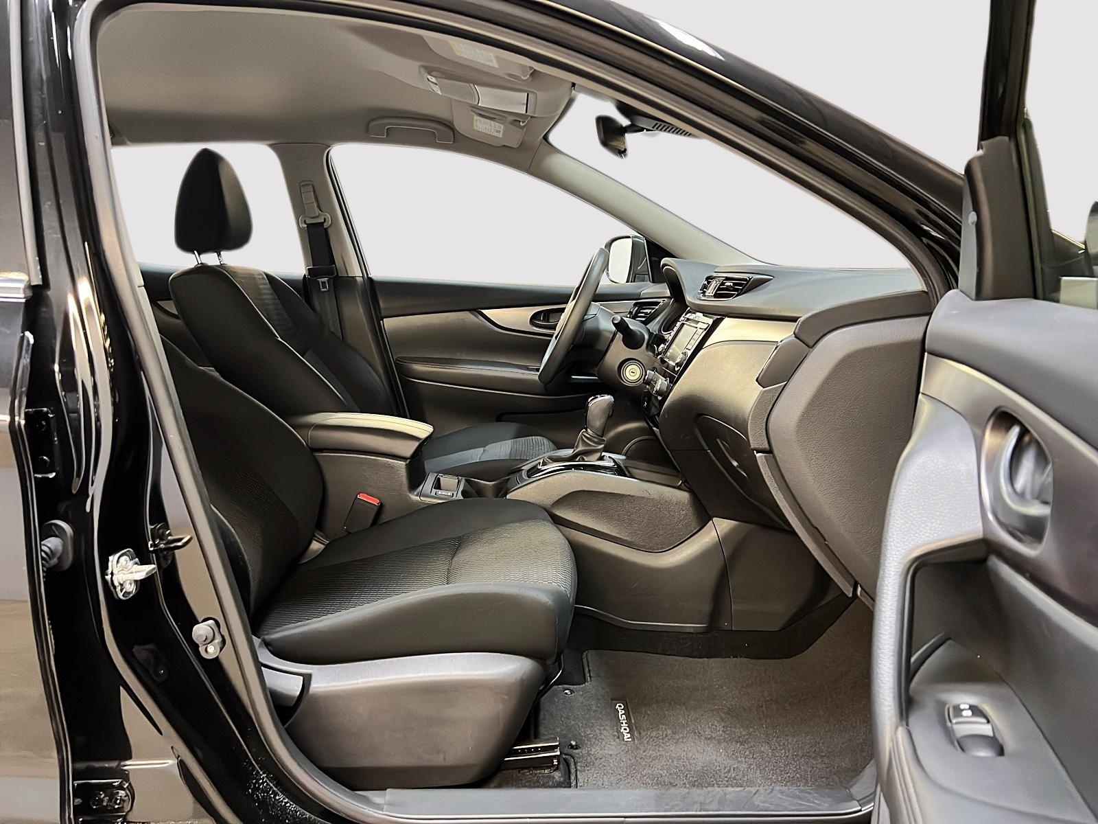 Nissan Qashqai S 4RM 2023 — photo 8