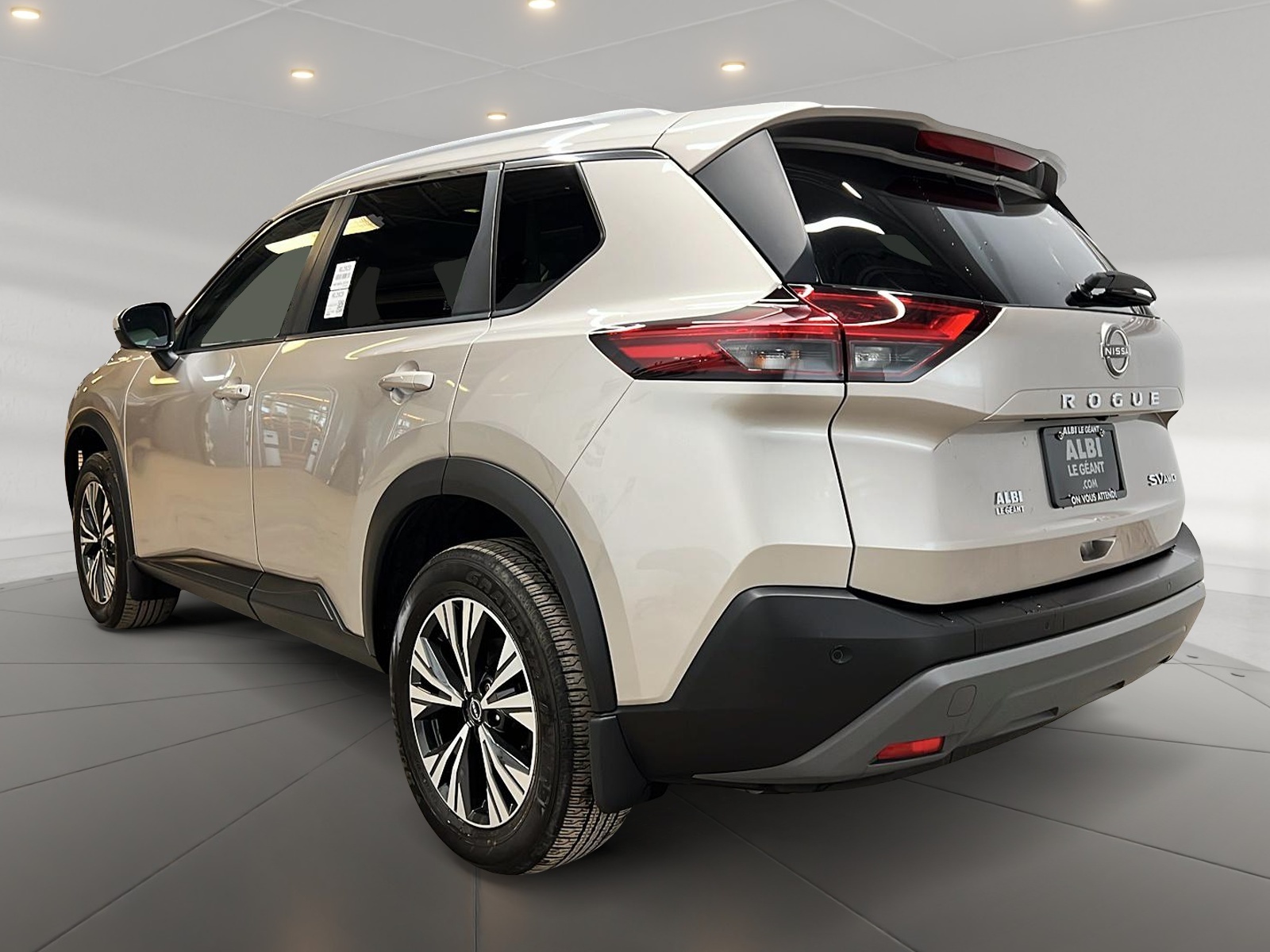 Nissan Rogue SV TOIT PANO 4RM 2023 — photo 6