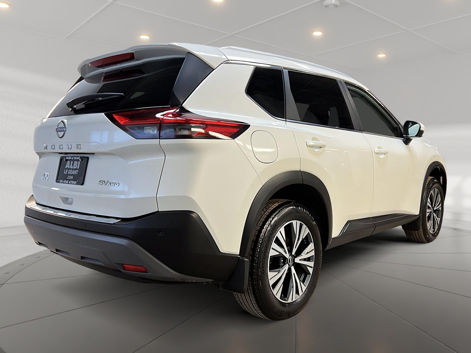 Nissan Rogue SV TOIT PANO 4RM 2023 — photo 4