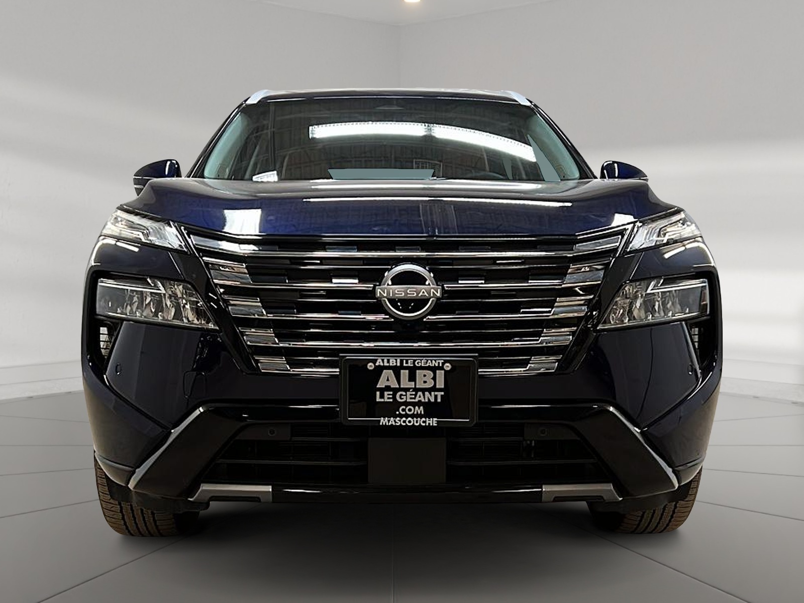 Nissan Rogue PLATINUM CUIR TOIT PANO NAV 4RM 2025 — photo 2