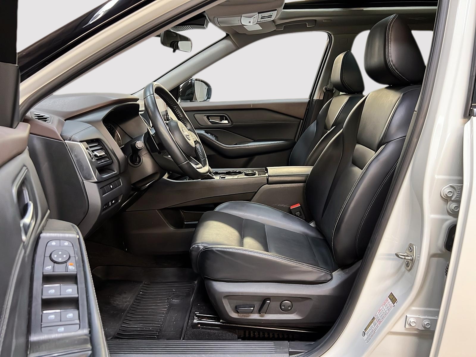 Nissan Rogue SV MIDNIGHT CUIR TOIT PANO 4RM 2023 — photo 7