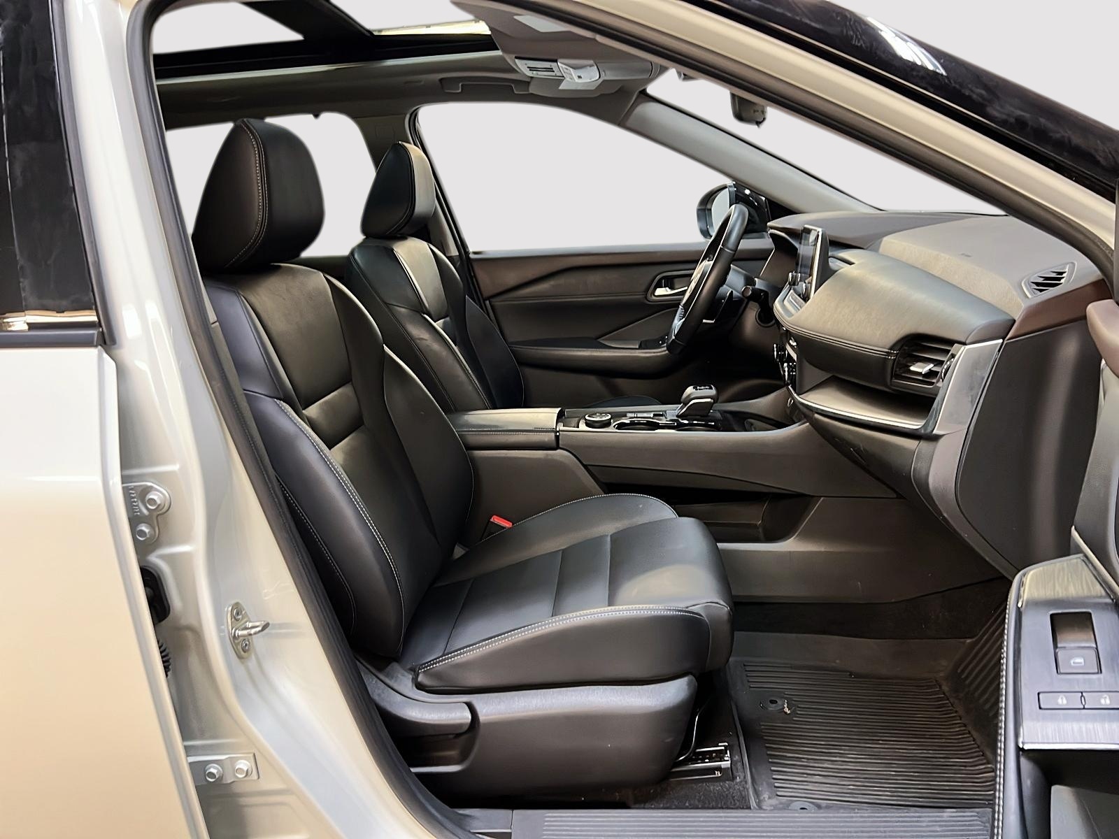 Nissan Rogue SV MIDNIGHT CUIR TOIT PANO 4RM 2023 — photo 8