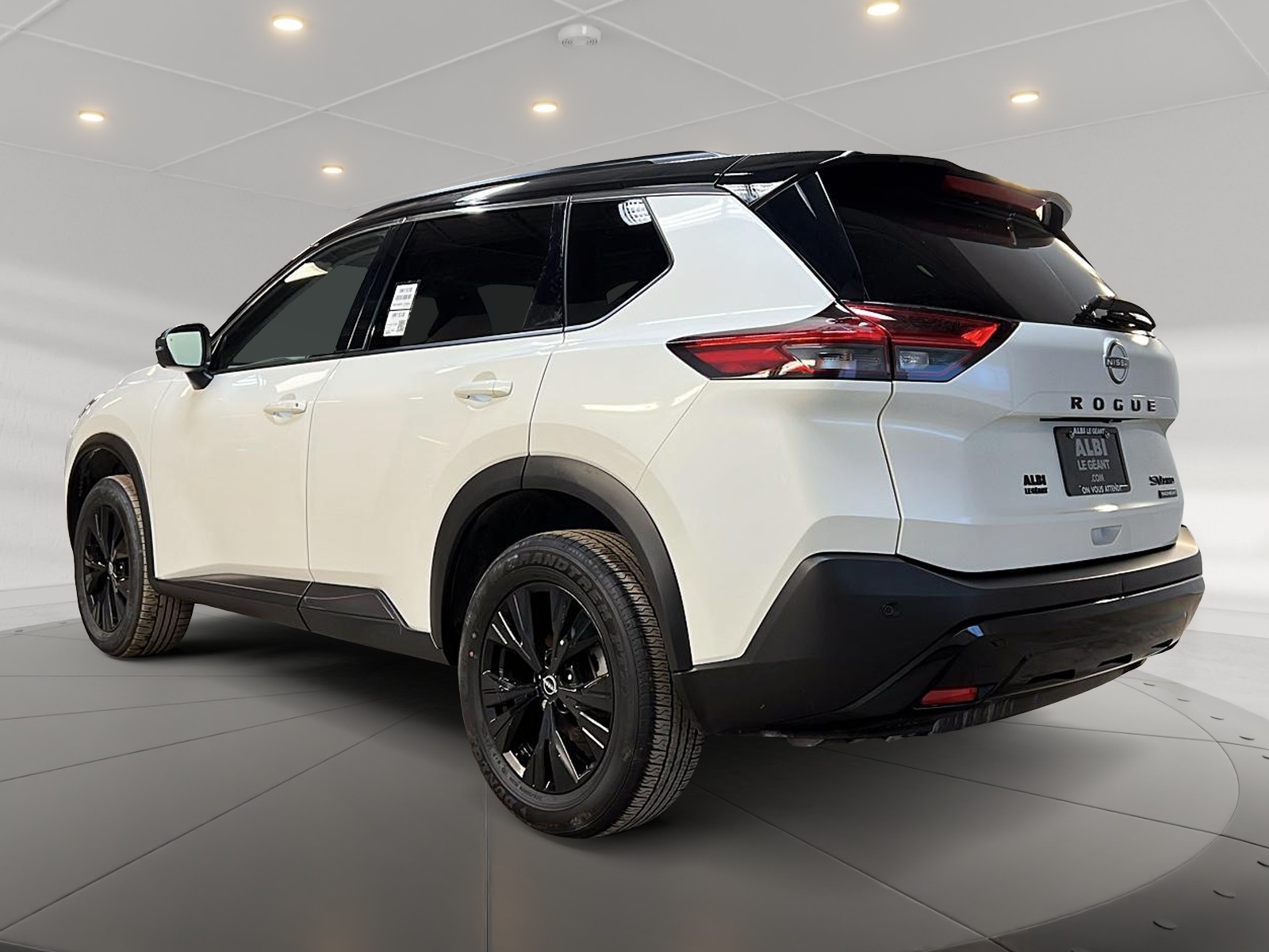 Nissan Rogue SV MIDNIGHT CUIR TOIT PANO 4RM 2023 — photo 6