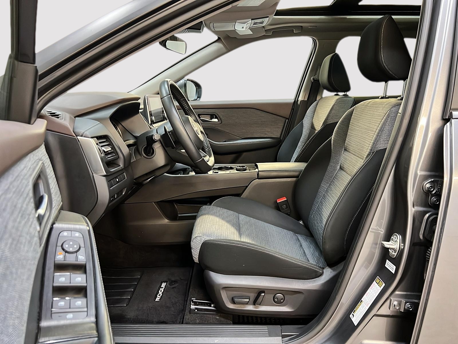 Nissan Rogue SV TOIT PANO 4RM 2023 — photo 7