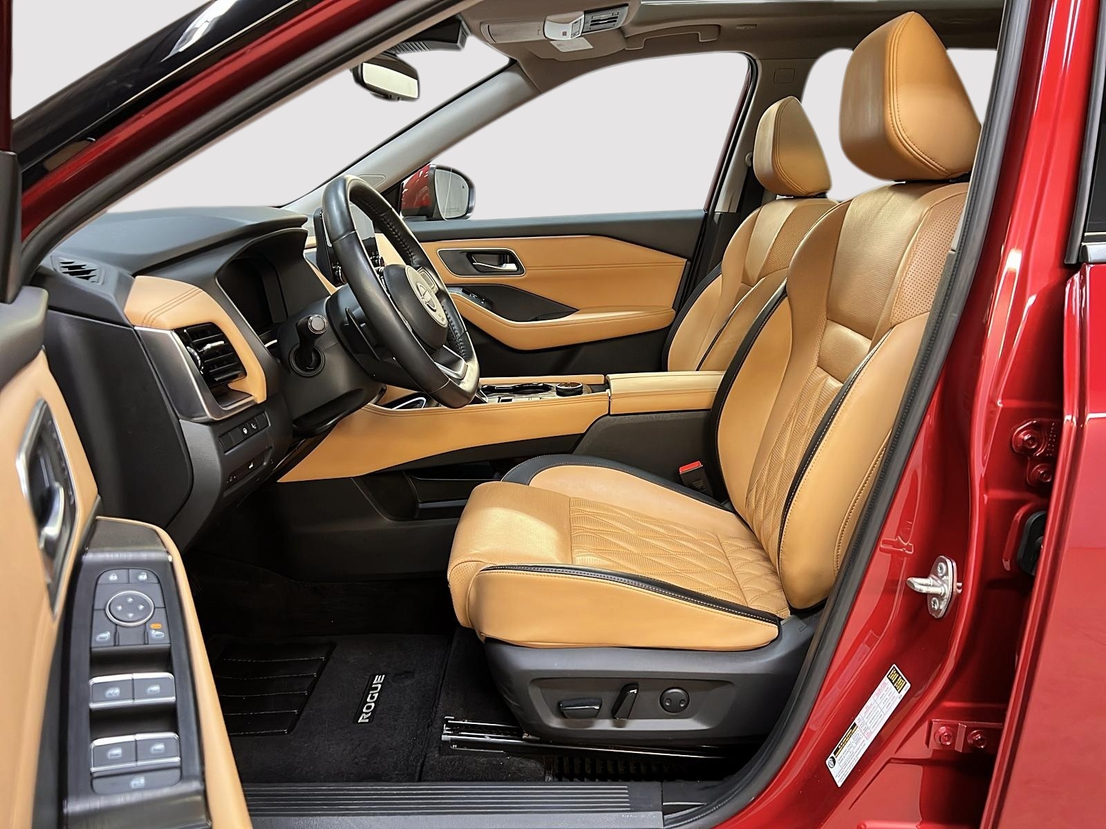 Nissan Rogue PLATINUM CUIR TOIT PANO NAV 4RM 2023 — photo 7