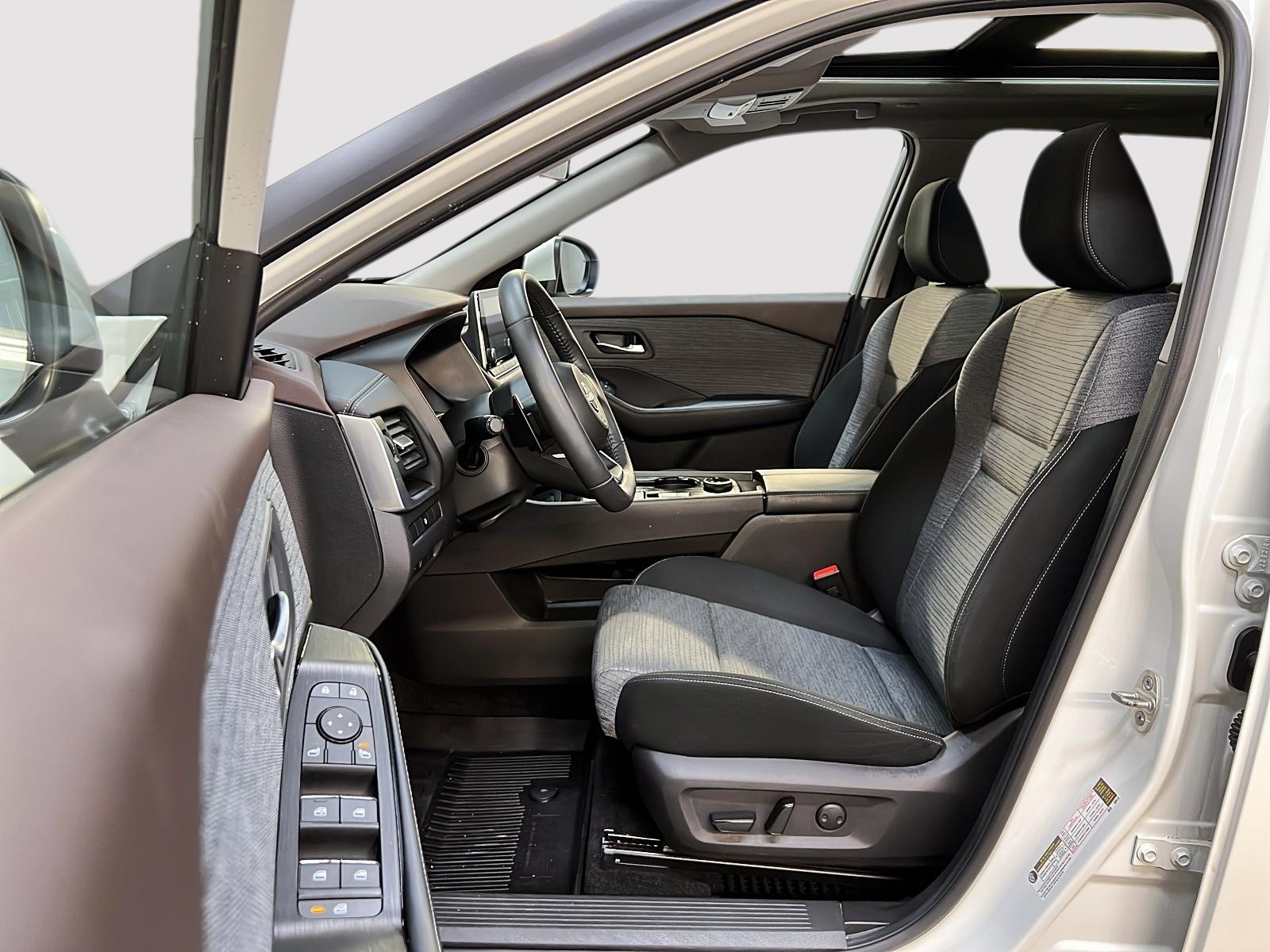 Nissan Rogue SV TOIT PANO 4RM 2023 — photo 7