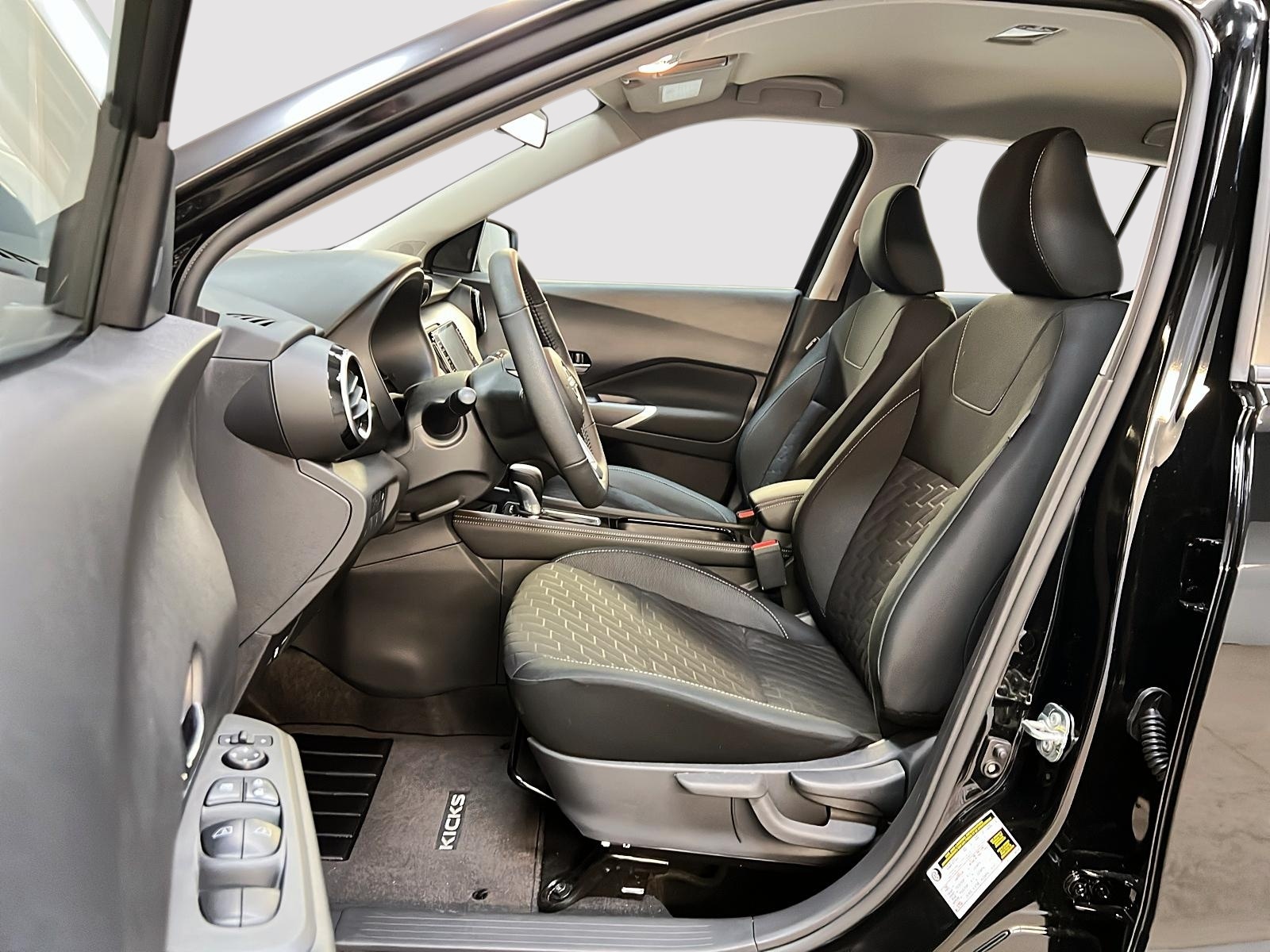 Nissan KICKS PLAY SV 2025 — photo 7