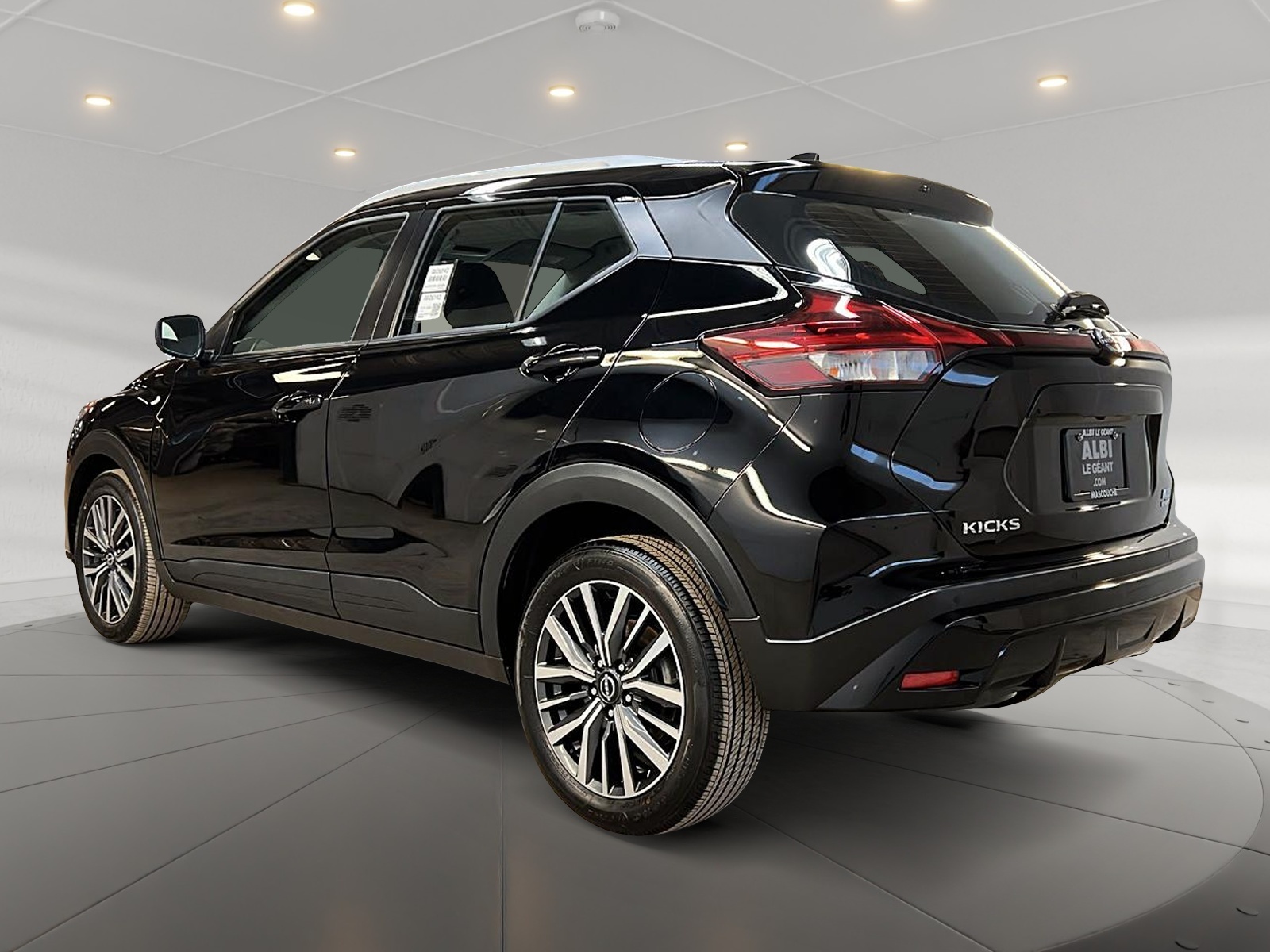 Nissan KICKS PLAY SV 2025 — photo 6