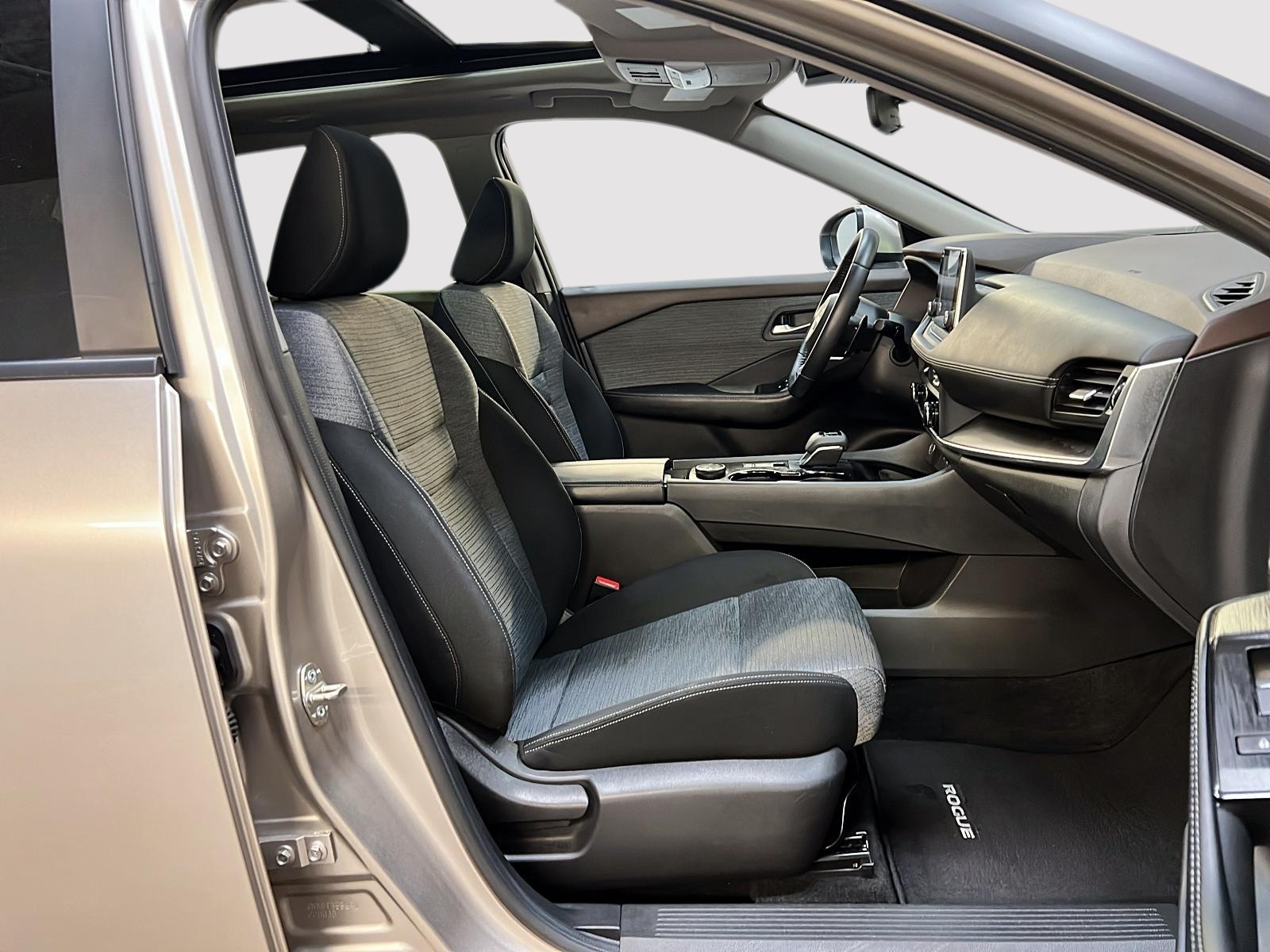 Nissan Rogue SV TOIT PANO 4RM 2023 — photo 8