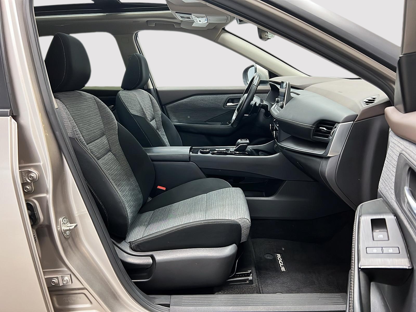 Nissan Rogue SV TOIT PANO 4RM 2023 — photo 8