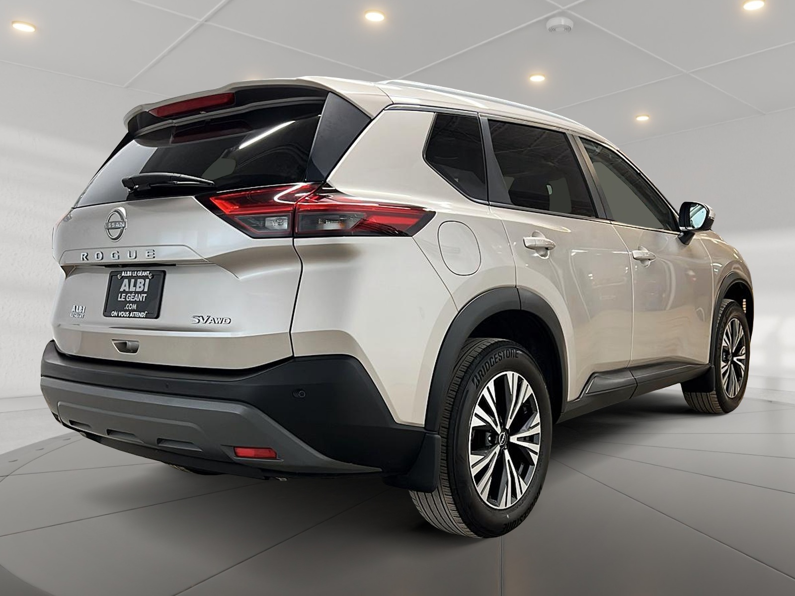 Nissan Rogue SV TOIT PANO 4RM 2023 — photo 4