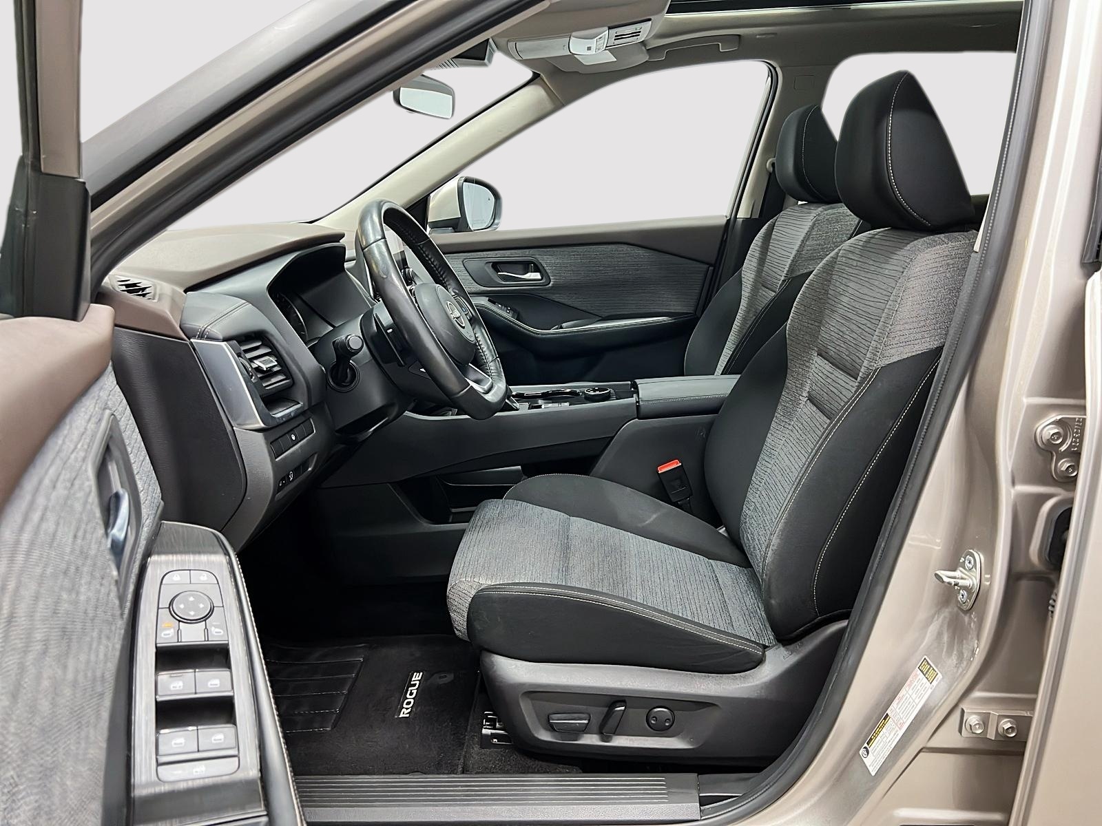Nissan Rogue SV TOIT PANO 4RM 2023 — photo 7