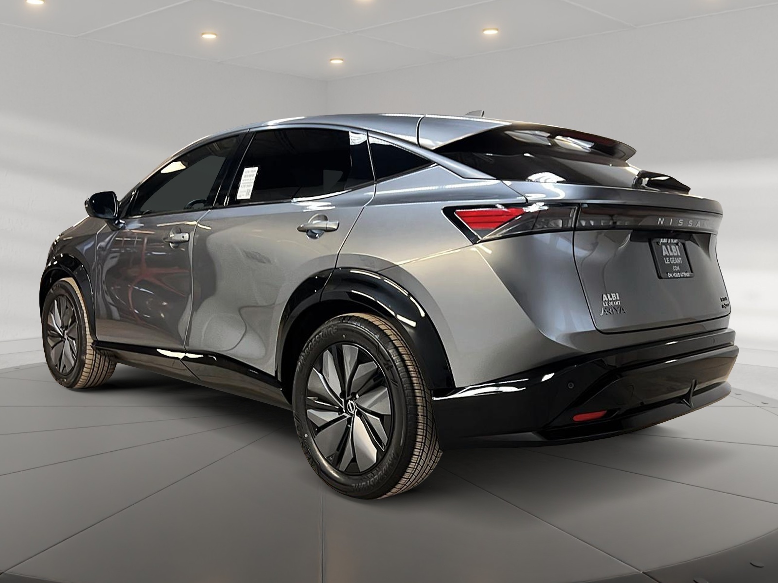 Nissan ARIYA EVOLVE E-4ORCE CUIR TOIT PANO NAV 4RM 2025 — photo 6