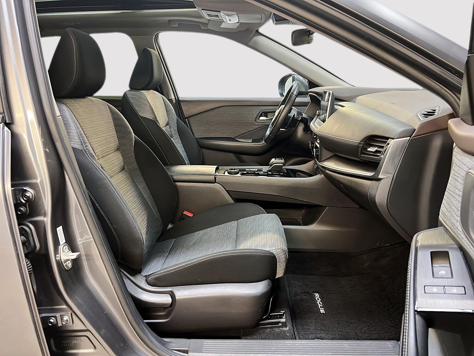 Nissan Rogue SV TOIT PANO 4RM 2023 — photo 8
