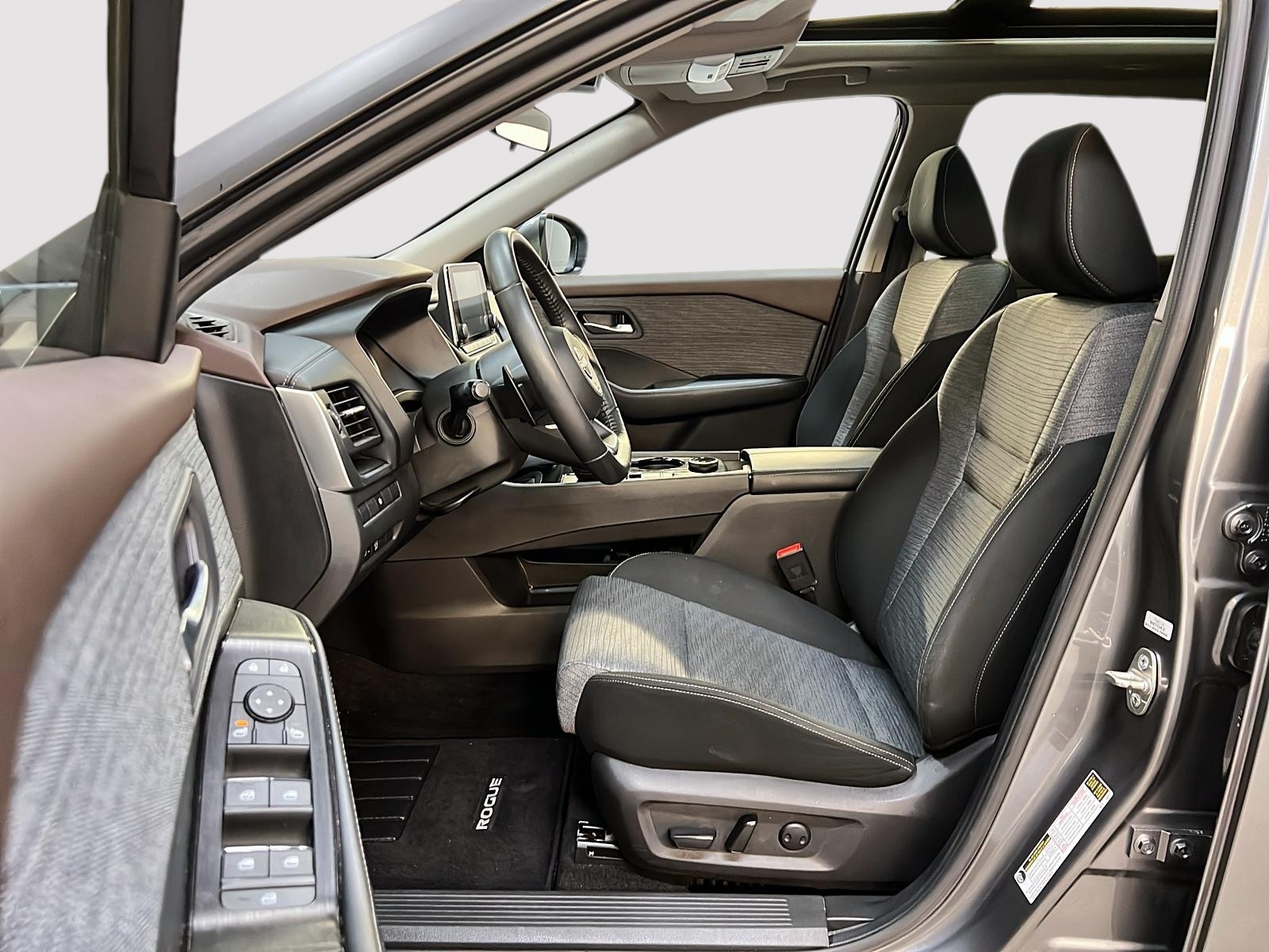 Nissan Rogue SV TOIT PANO 4RM 2023 — photo 7