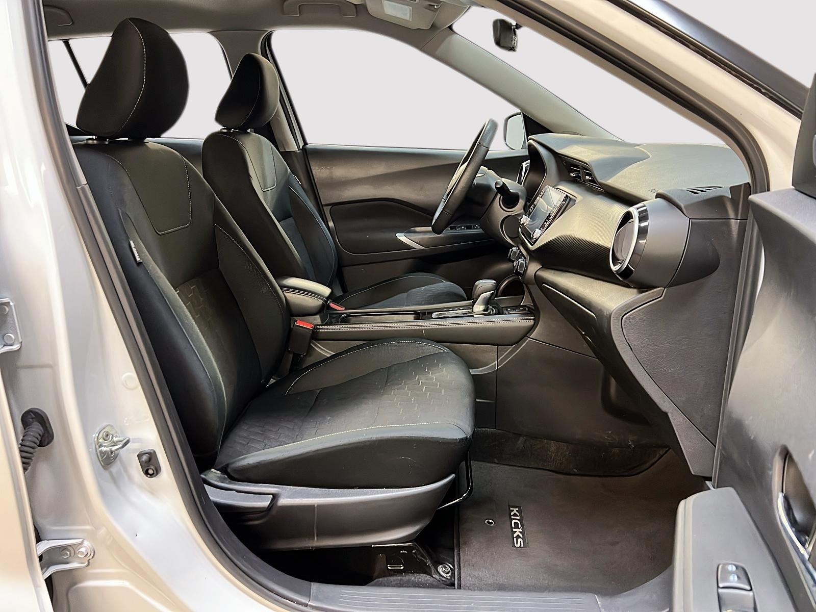 Nissan Kicks SV 2024 — photo 8