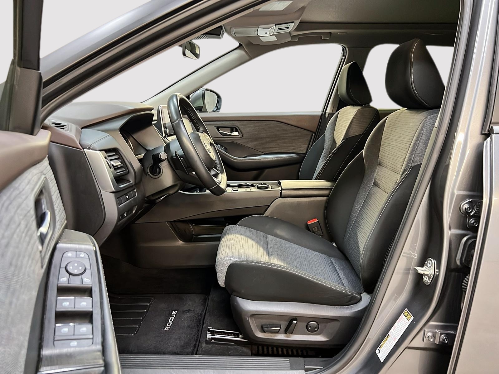 Nissan Rogue SV TOIT PANO 4RM 2023 — photo 7