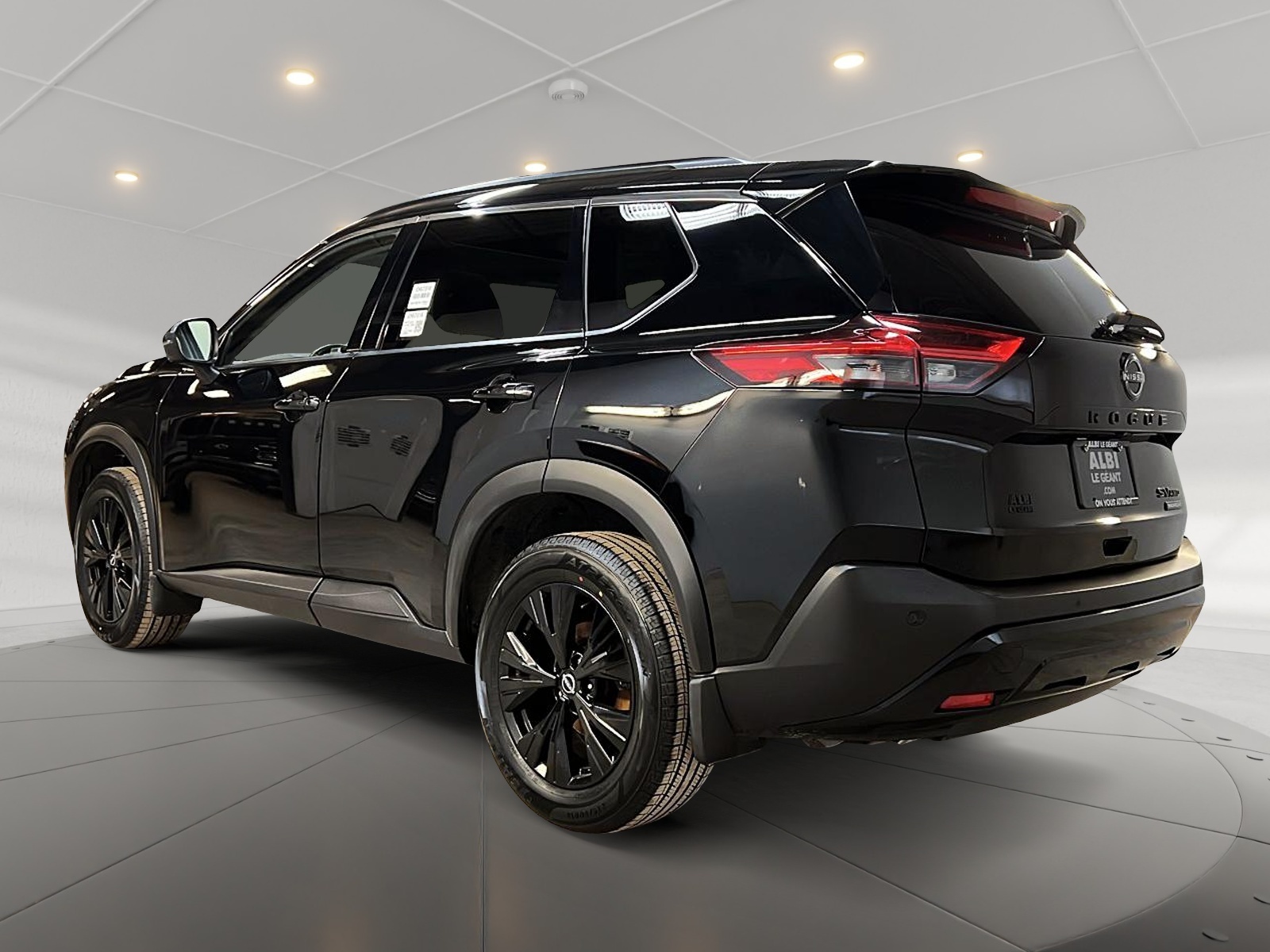 Nissan Rogue SV MIDNIGHT CUIR TOIT PANO 4RM 2023 — photo 6
