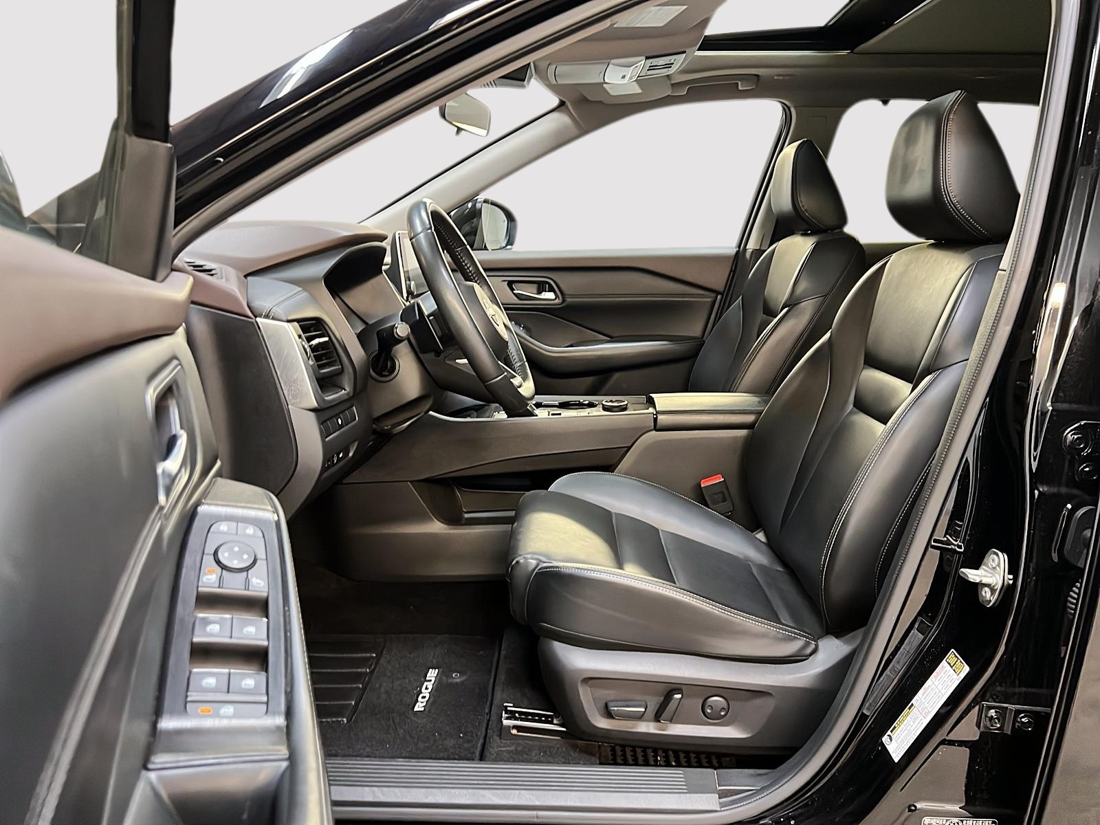 Nissan Rogue SV MIDNIGHT CUIR TOIT PANO 4RM 2023 — photo 7
