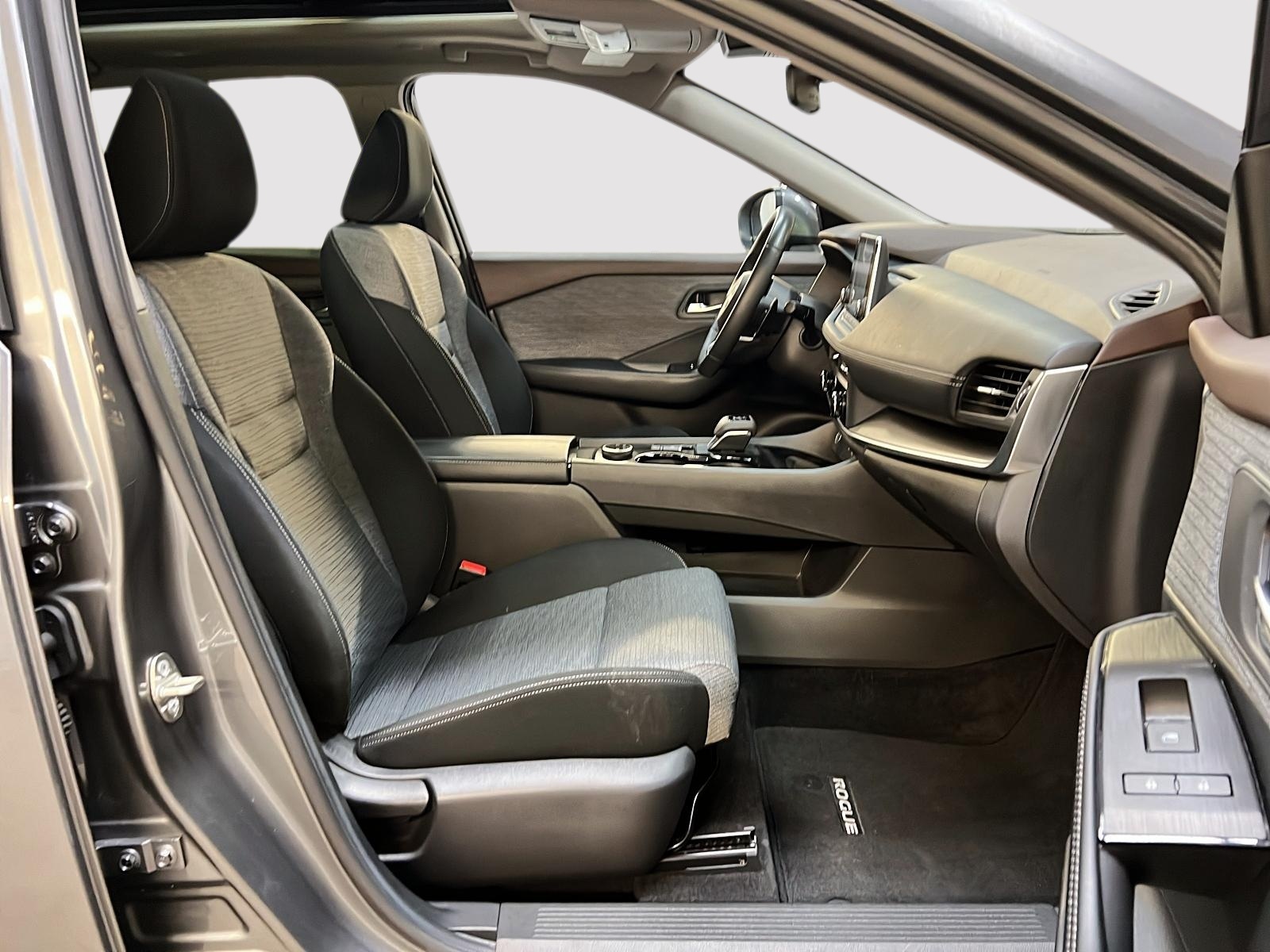 Nissan Rogue SV TOIT PANO 4RM 2023 — photo 8