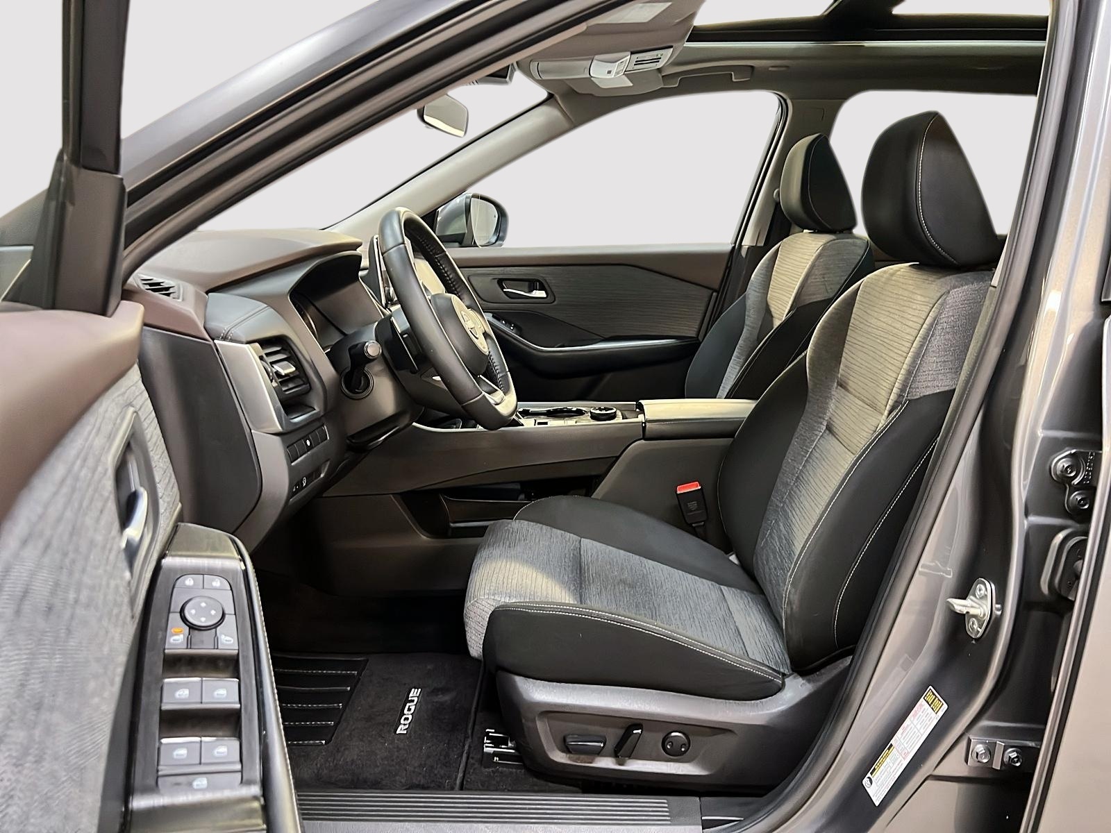 Nissan Rogue SV TOIT PANO 4RM 2023 — photo 7
