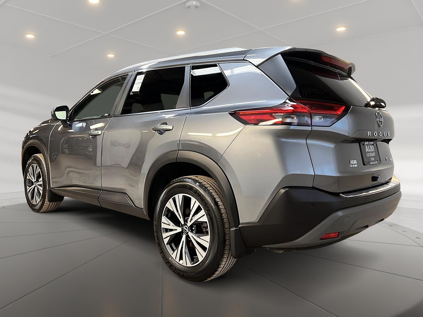 Nissan Rogue SV TOIT PANO 4RM 2023 — photo 6