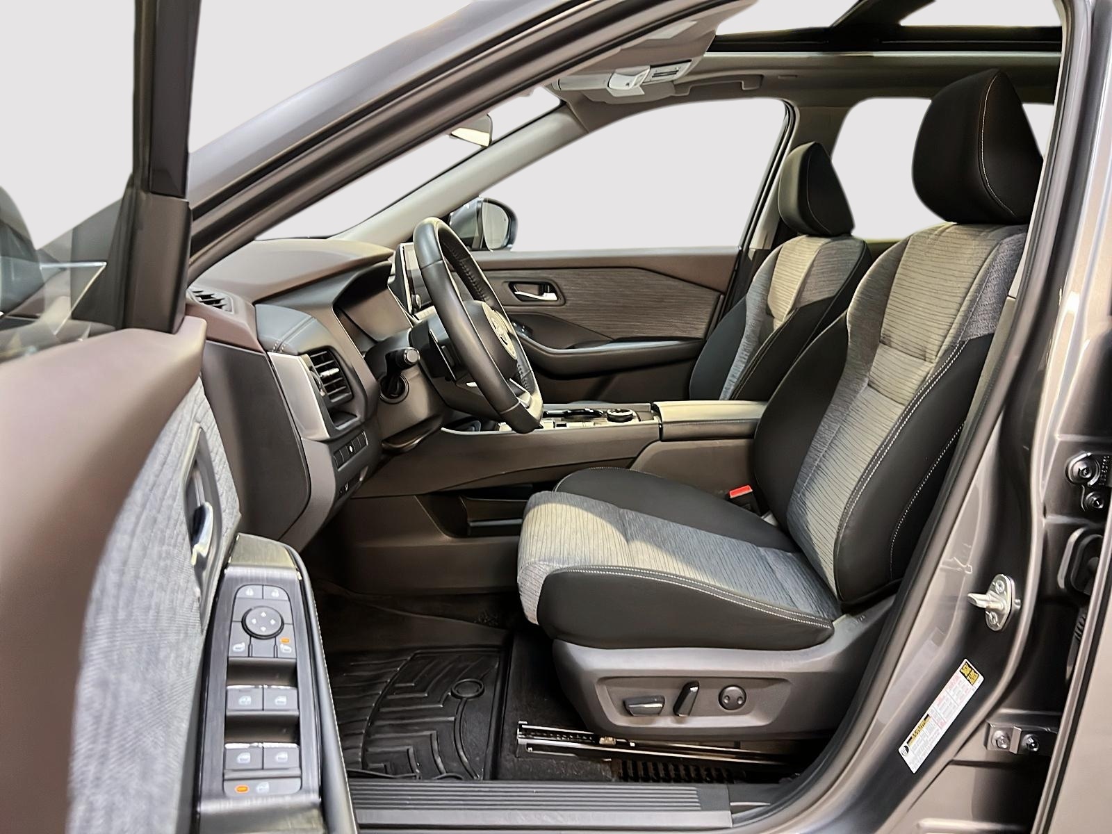 Nissan Rogue SV TOIT PANO 4RM 2023 — photo 7
