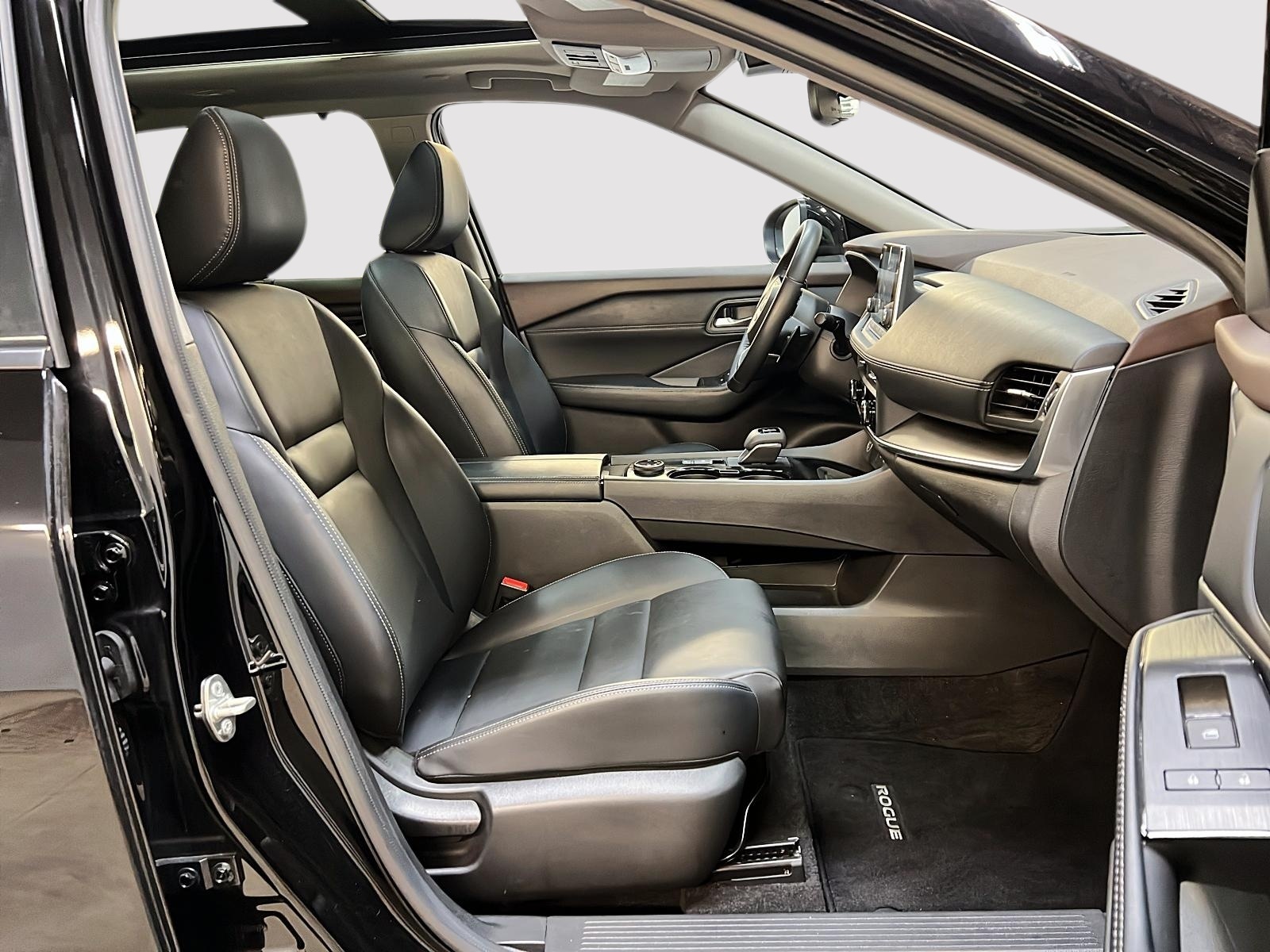 Nissan Rogue SV MIDNIGHT CUIR TOIT PANO 4RM 2023 — photo 8