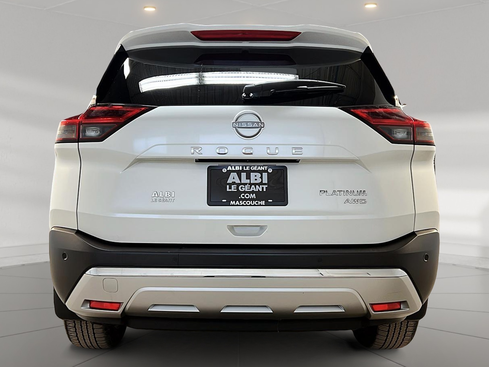 Nissan Rogue PLATINUM CUIR TOIT PANO NAV 4RM 2023 — photo 5