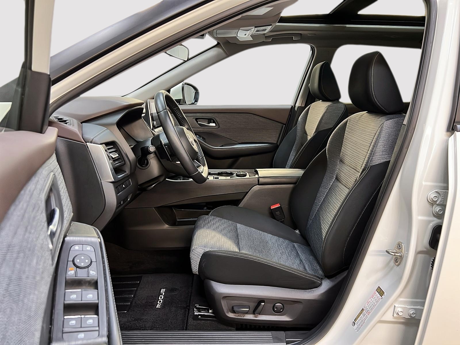 Nissan Rogue SV TOIT PANO 4RM 2023 — photo 7