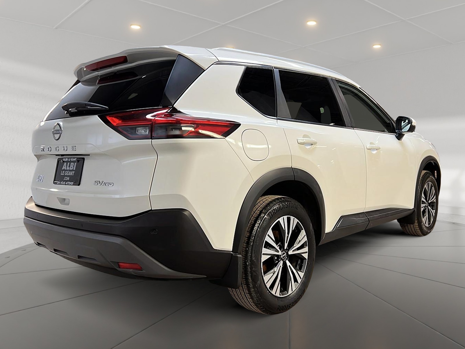 Nissan Rogue SV TOIT PANO 4RM 2023 — photo 4