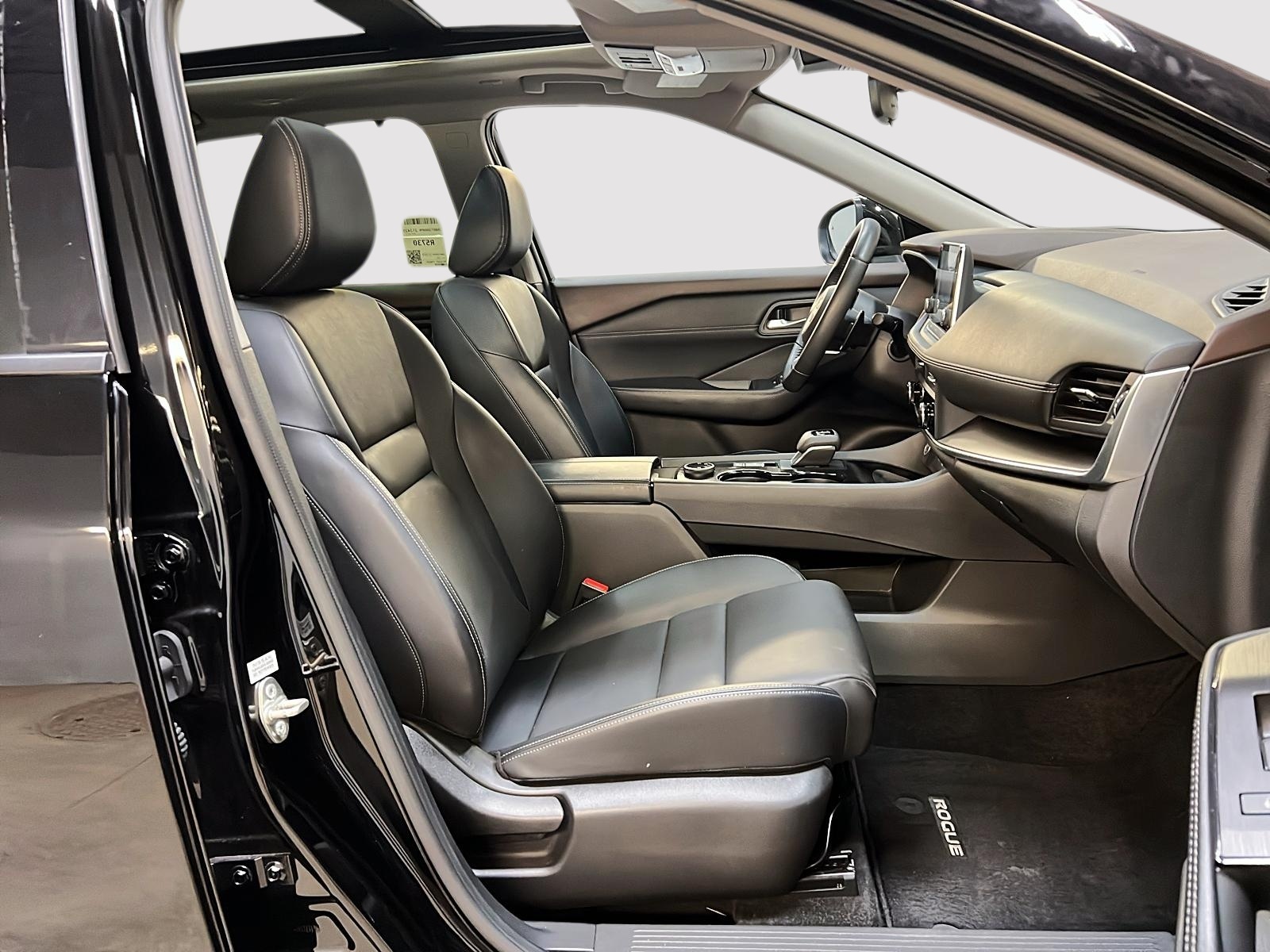 Nissan Rogue SV MIDNIGHT CUIR TOIT PANO 4RM 2023 — photo 8