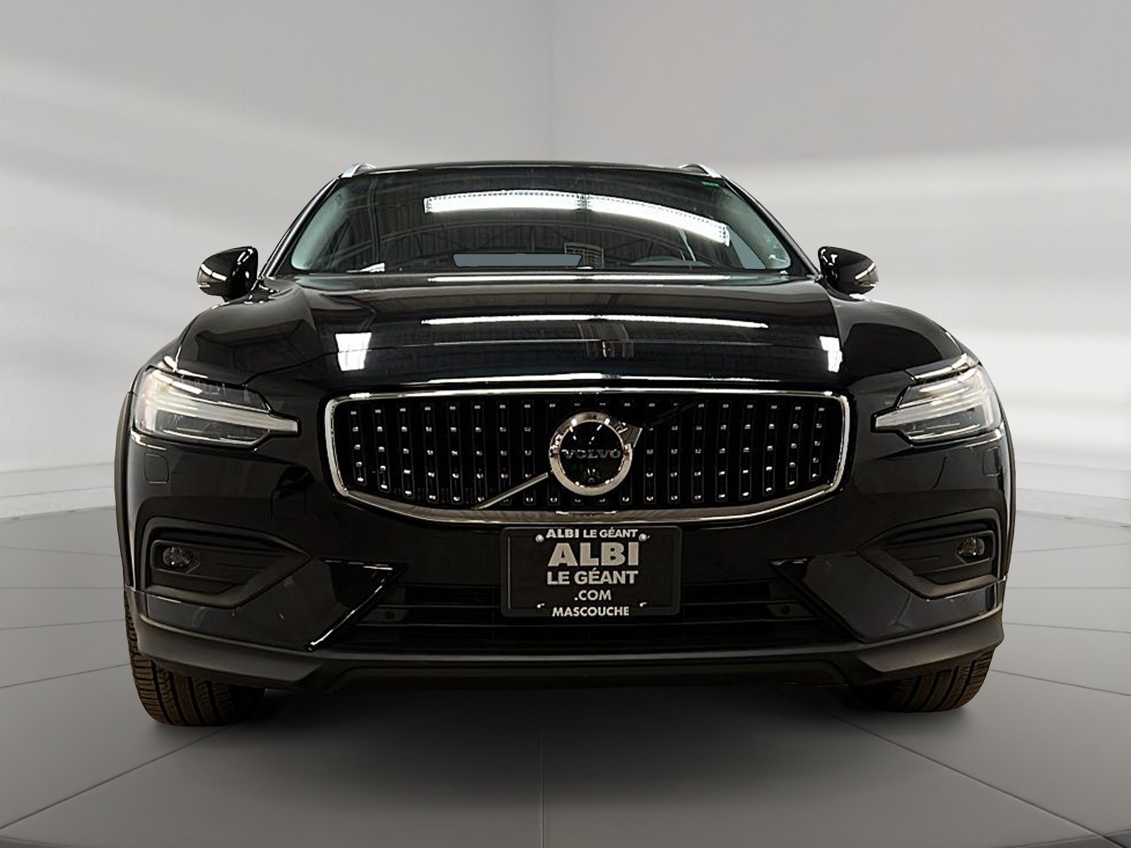 Volvo V60 B5 CROSS COUNTRY PLUS CUIR TOIT PANO NAV 4RM 2025 — photo 2