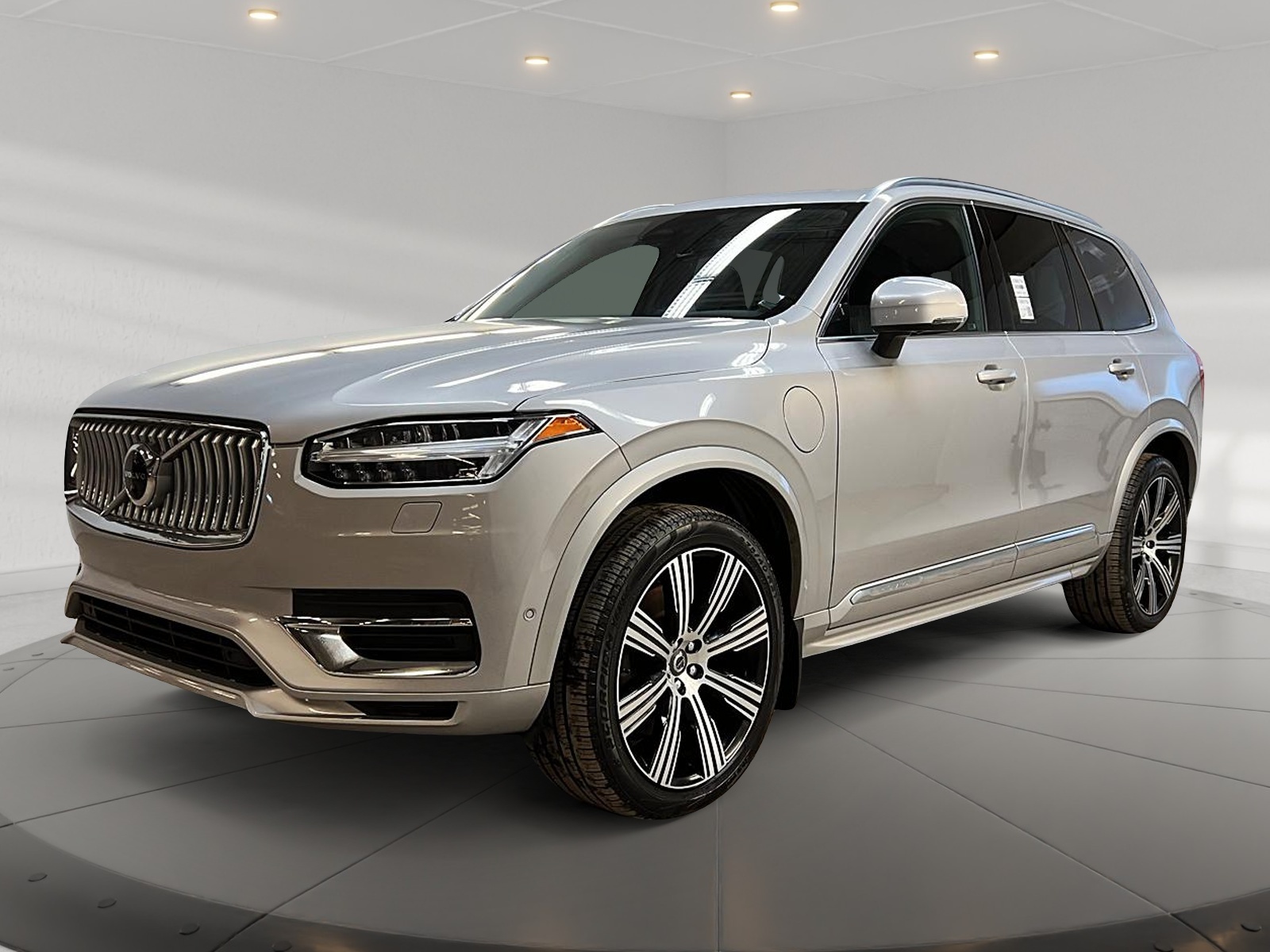 Volvo XC90 RECHARGE PLUS CUIR TOIT PANO NAV 4RM 2023
