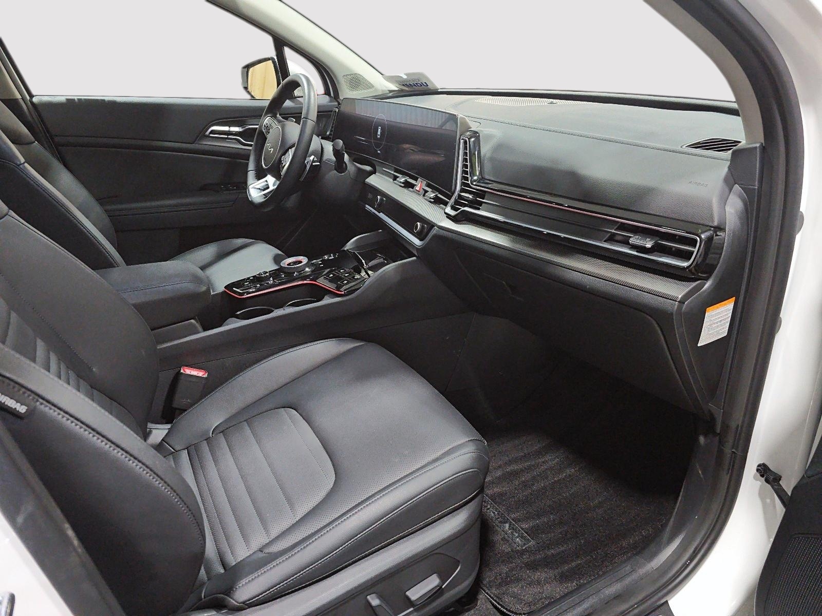 Kia Sportage SX PHEV CUIR TOIT PANO NAV 4RM 2025 — photo 8