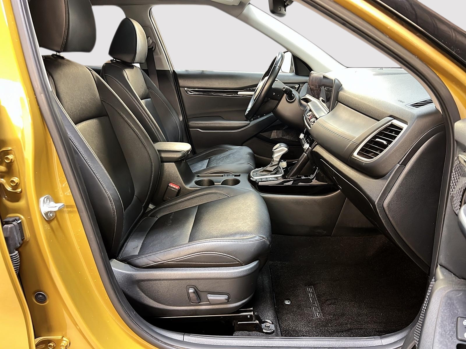 Kia SELTOS EX PREMIUM CUIR TOIT NAV 4RM 2024 — photo 8