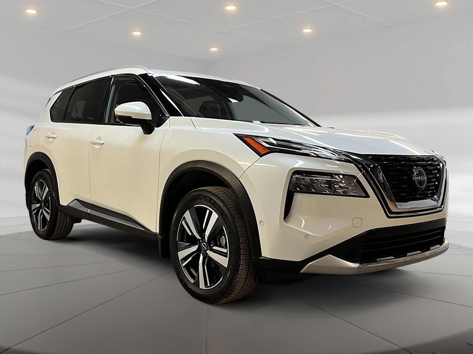 Nissan Rogue PLATINUM CUIR TOIT PANO NAV 4RM 2023 — photo 3