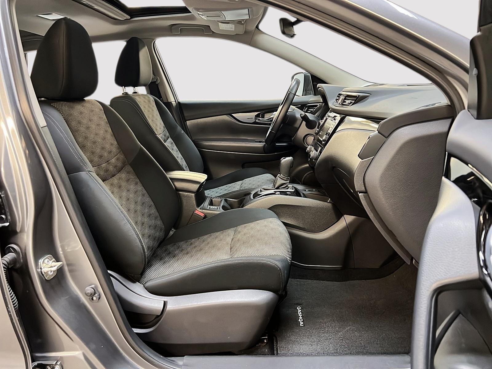 Nissan Qashqai SV TOIT 4RM 2023 — photo 8