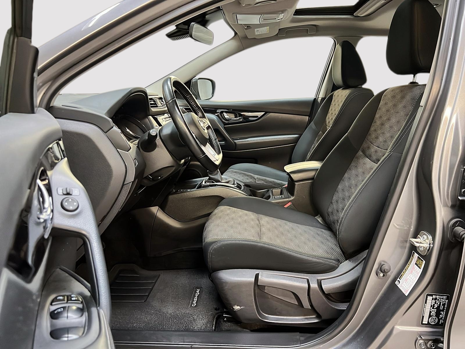 Nissan Qashqai SV TOIT 4RM 2023 — photo 7