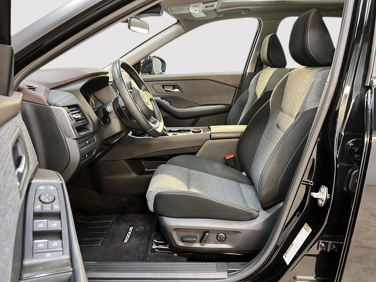 Nissan Rogue SV TOIT PANO 4RM 2023 — photo 7
