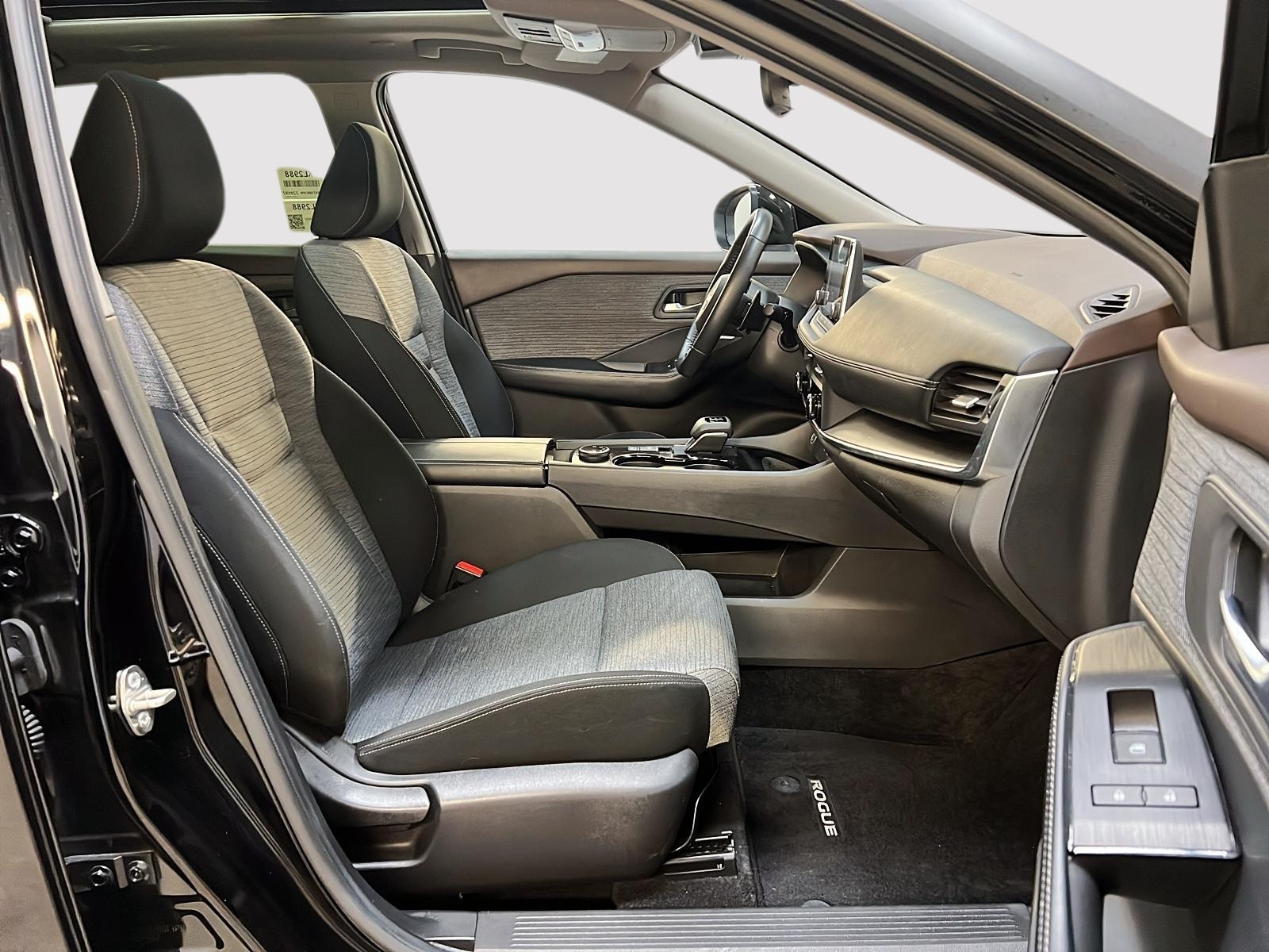 Nissan Rogue SV TOIT PANO 4RM 2023 — photo 8