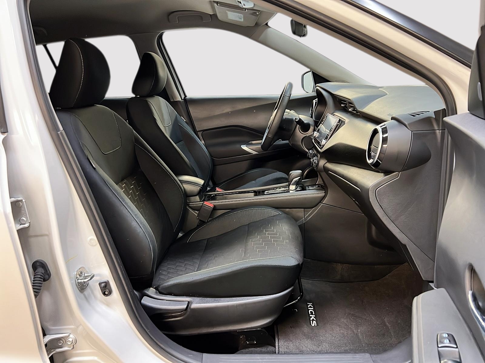 Nissan Kicks SV 2024 — photo 8